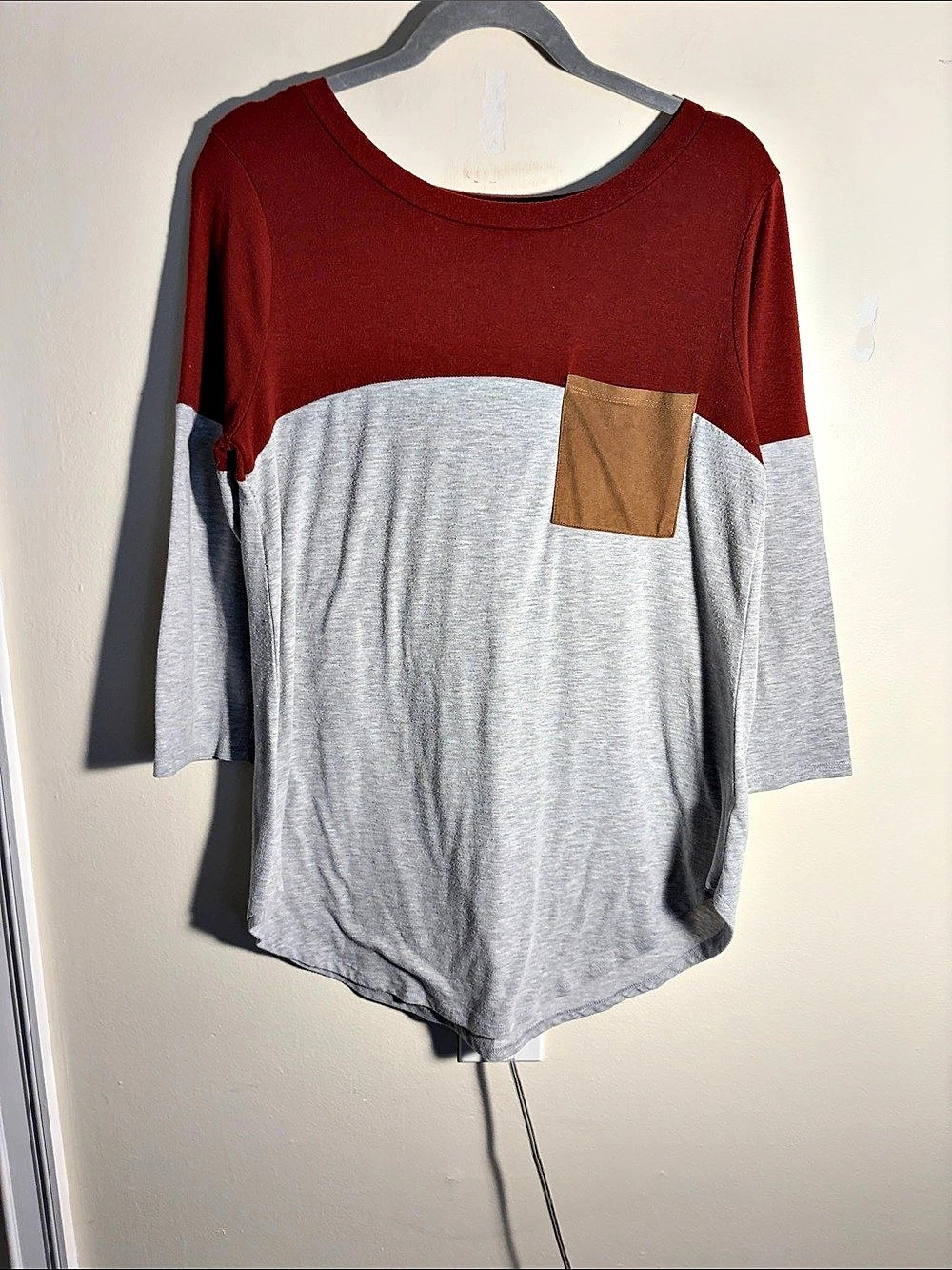 Color Block Long Sleeve Top in Gray & Red Like New